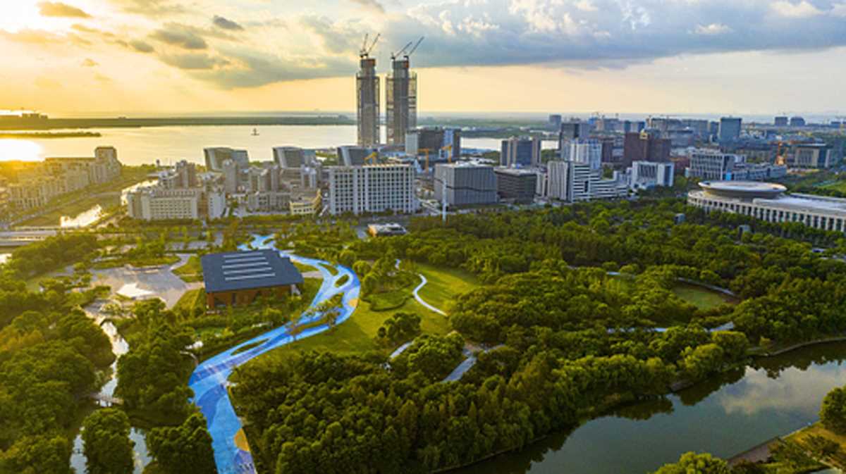 शी चिनफिंग ने मुक्त व्यापार पायलट क्षेत्रों का निर्माण आगे बढ़ाने पर महत्वपूर्ण निर्देश जारी किए